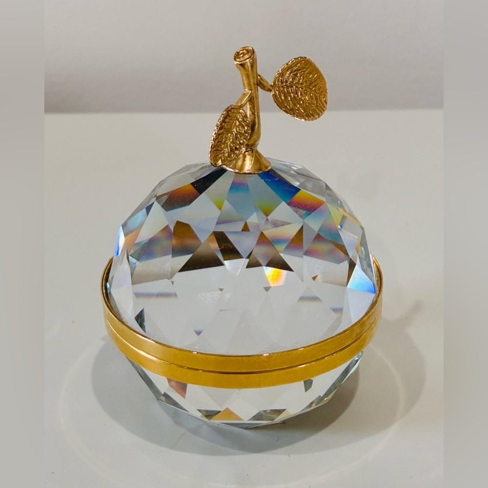 Swarovski Crystal Apple Mirror Vintage - Gold Leaf Accent vintage crystal gift - Picture 3 of 3